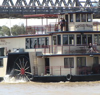 Adelaide Hills Tour with River Murray 3 Hour Lunch Cruise