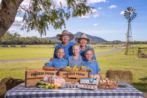 Mackay Aussie Farm & Drinks Tour - Attractions Perth 0