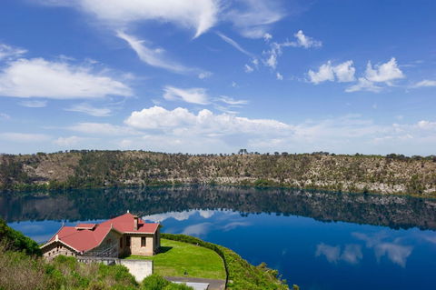 Blue Lake - Attractions Perth 0