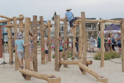 Bristow Smith Reserve Nature Playspace - Attractions Perth 0