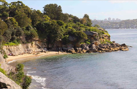 Lady Bay Beach - Attractions Perth 0