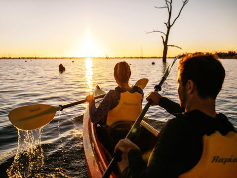 Lake Mulwala - Attractions Perth 0