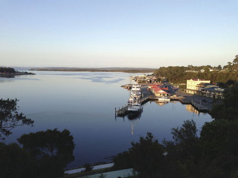 Strahan - Attractions Perth 0