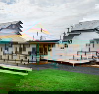 The Old Injune Courthouse and Museum - Attractions Perth