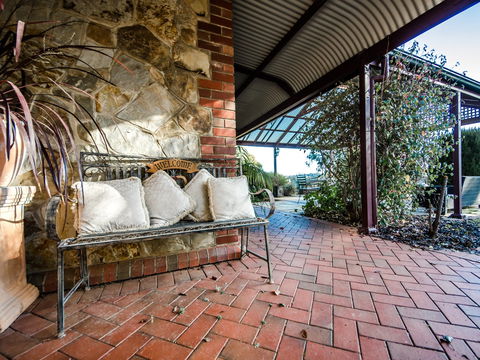 Hahndorf Creek Wellness Spa - Attractions Perth 2
