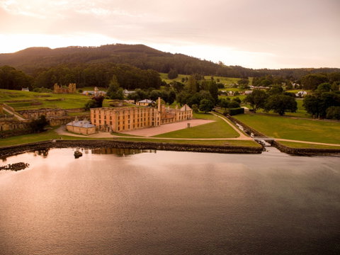 Hobart And South - Attractions Perth 1