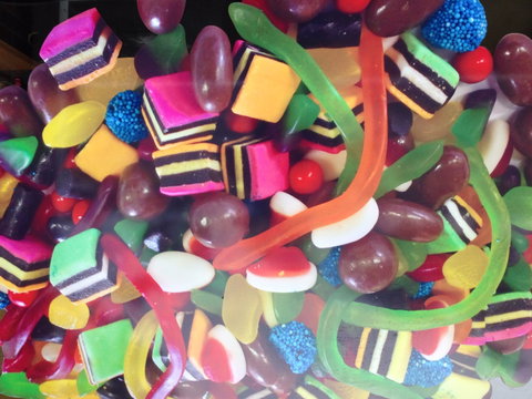The Pier View Lolly Shop - Attractions Perth 1
