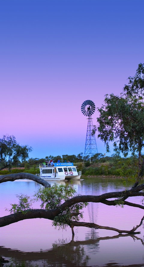Thomson River, Longreach - Attractions Perth 1