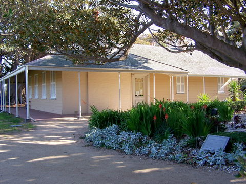 Black Rock House - Attractions Perth 0