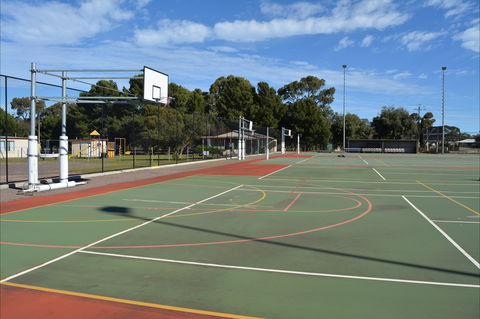 Cleve Sporting Facilities - Attractions Perth 0