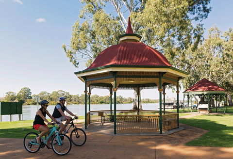 Mary Ann Reserve - Attractions Perth 1