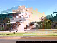 Old Gentleman's Club