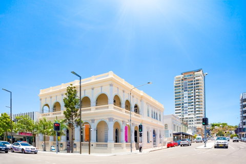 Perc Tucker Regional Gallery - Attractions Perth 0