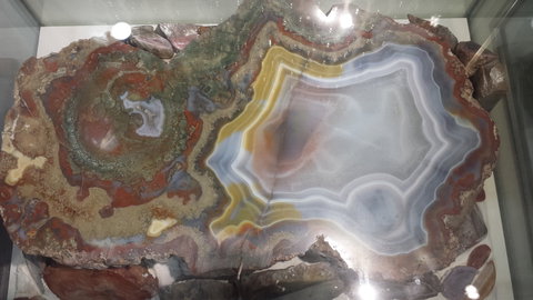 The Ted Elliott Mineral Collection - Attractions Perth 1