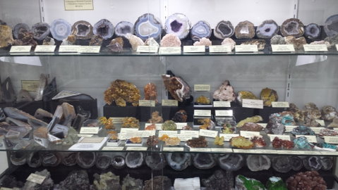 The Ted Elliott Mineral Collection - Attractions Perth 2