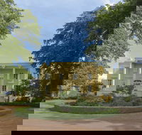 Clarendon - Attractions Perth