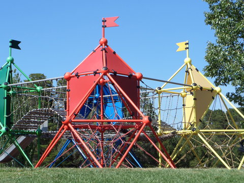 Fadden Pines Playground - Attractions Perth 0