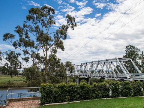 Illalaung Park - Attractions Perth 0