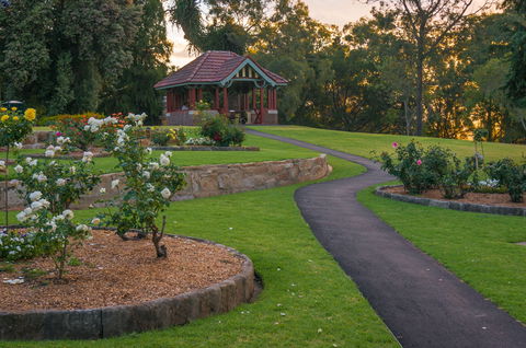 Macarthur Park - Attractions Perth 0