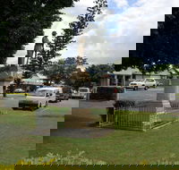 Miriam Vale War Memorial - Attractions Perth