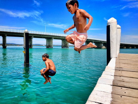 Wallis Lake - Attractions Perth 1