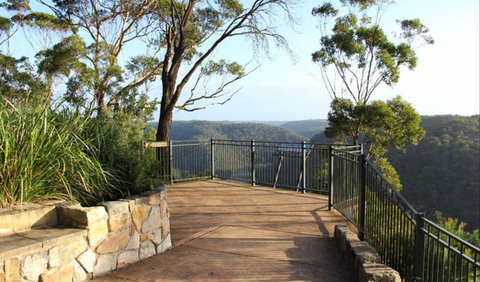 Barnetts Lookout - Attractions Perth 0