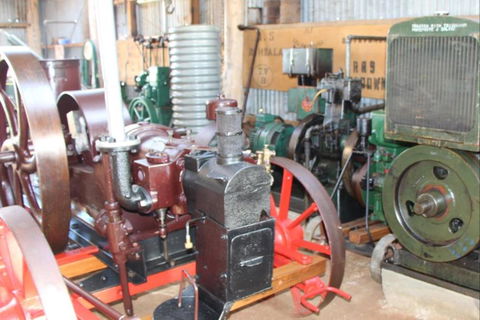 Bombala Historic Engine And Machinery Shed - Attractions Perth 2