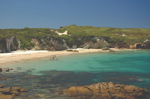 Broughton Island - Attractions Perth 1