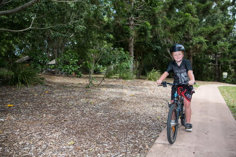 Carole Green Walkway - John Oxley Reserve - Attractions Perth 1