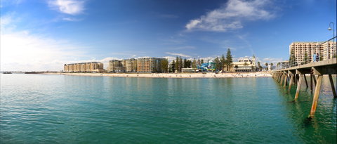 Glenelg Jetty - Attractions Perth 1