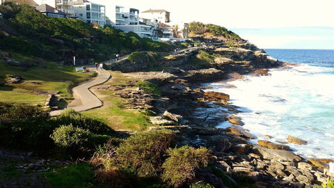 MacKenzies Beach - Attractions Perth 0
