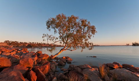 Peery Lake - Attractions Perth 0