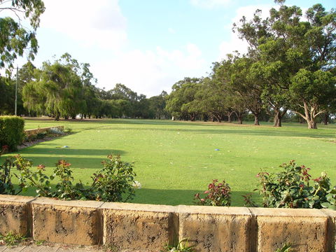 Pinjarra Golf Club - Attractions Perth 1