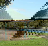 Scotts Point Way to Riverside Park trail - Attractions Perth