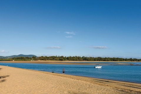 Sun, Surf And Sand - Blissful Beaches In Mackay - Attractions Perth 2