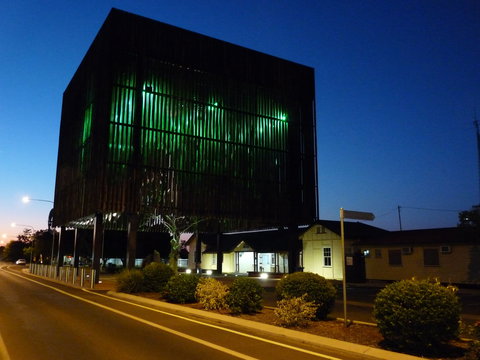 Tree Of Knowledge Memorial - Attractions Perth 0
