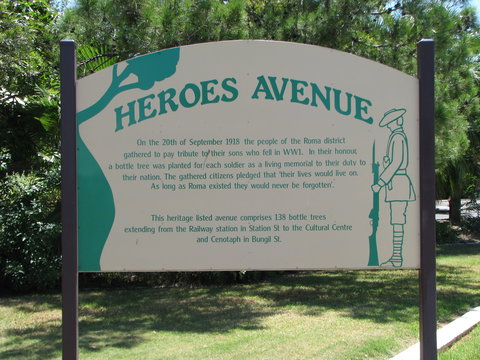 War Memorial And Heroes Avenue, Roma - Attractions Perth 2