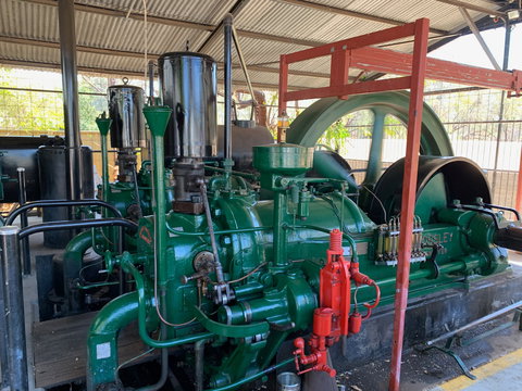 Historical Crossley Engine - Attractions Perth 1