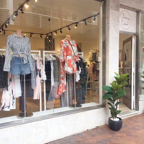 Ivory Lane Boutique - Attractions Perth 1