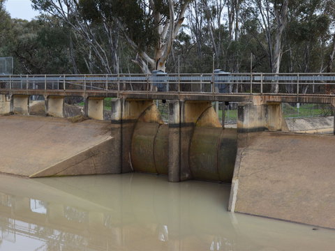 Lawson Syphon - Attractions Perth 0