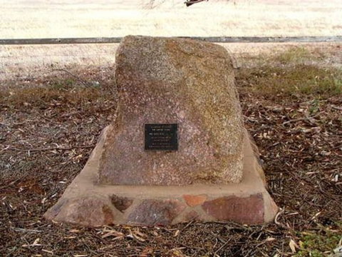 May Gibbs Tree - Attractions Perth 0