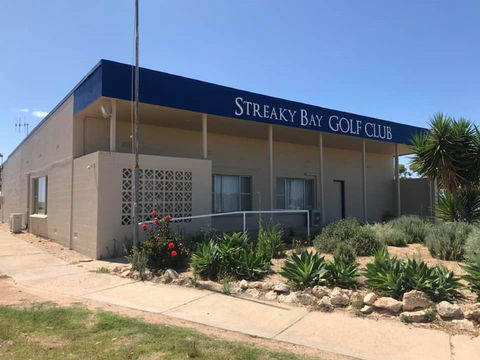 Streaky Bay Golf Club - Attractions Perth 0
