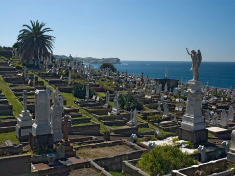 Waverley Cemetery - Attractions Perth 0