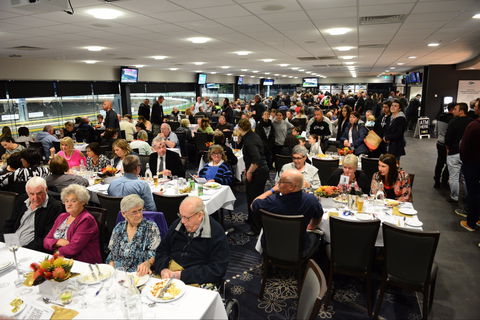 Geelong Greyhound Racing Club - The Beckley Centre - Attractions Perth 1