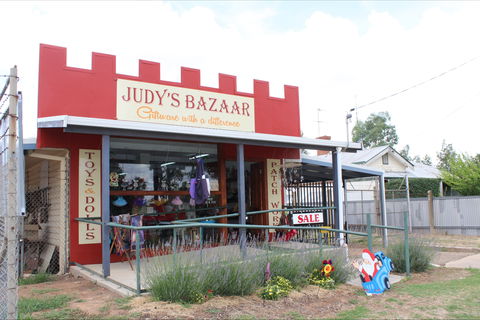Judys Bazaar - Attractions Perth 0