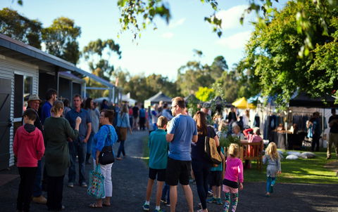 Meeniyan Square - Attractions Perth 2