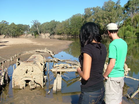 Paddle Steamer Wagga Wagga Wreck - Attractions Perth 0