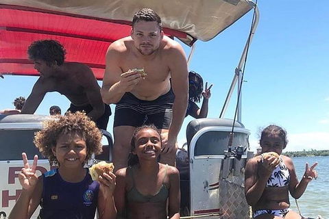 BBQ Boat Hire - Attractions Perth 1
