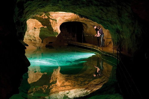 Jenolan Caves: Extended Temple Of Baal Cave Tour - Attractions Perth 1