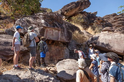 Arnhem Land Injalak Hill Full-Day Tour From Darwin - Attractions Perth 10